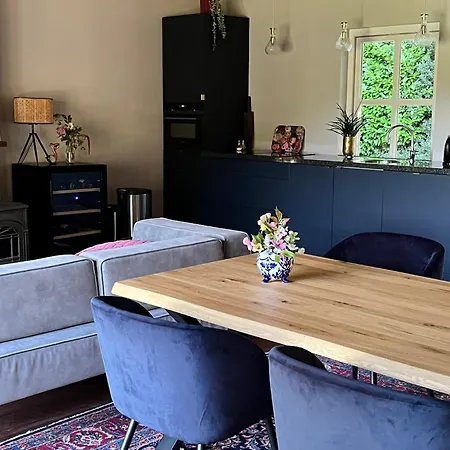 Oeyenbos ヴィラ *